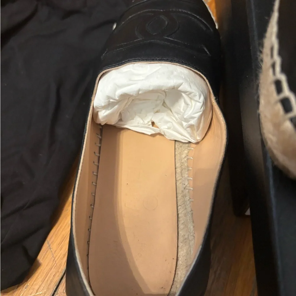 Authentic Lambskin CC Espadrilles 41 Black - Picture 7 of 13